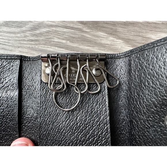 Gucci Black GG Canvas and Leather Trifold Key Holder (6 Keys) - Picture 6 of 15